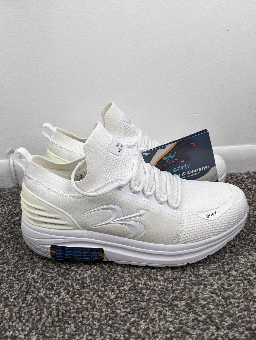 NWT GDEFY MATeeM Gravity Defyer Athletic Shoes Mens size 10 White TB9036MWH-M